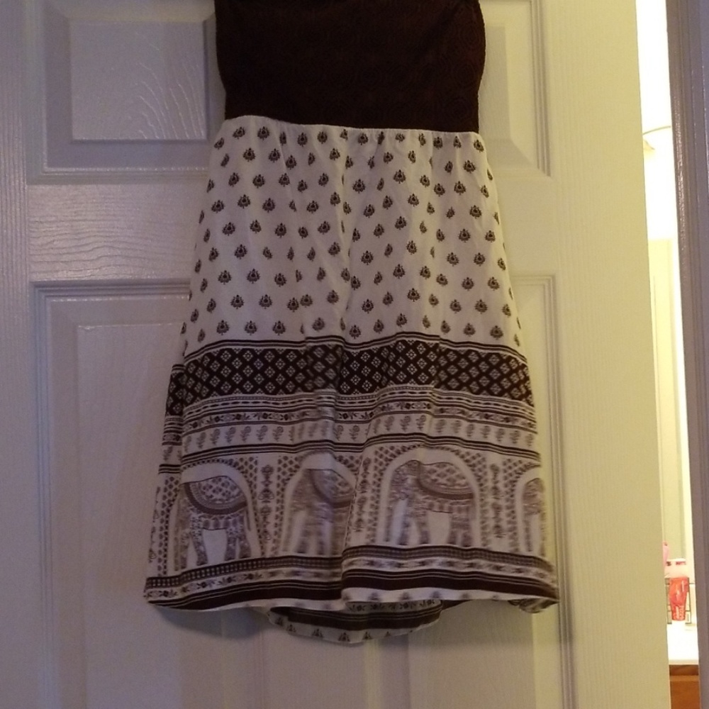 Dress - Picture 3 of 3